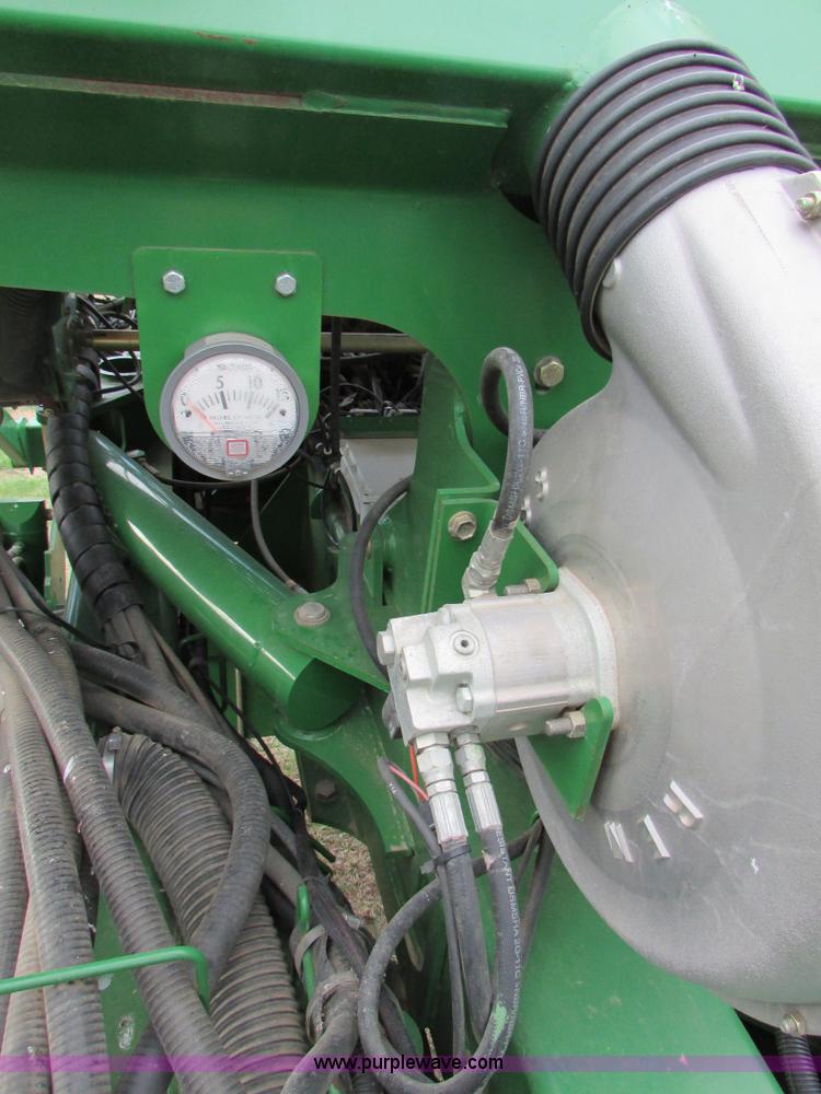 image for item K2558 2005 John Deere 1790 CCS split row no-till planter