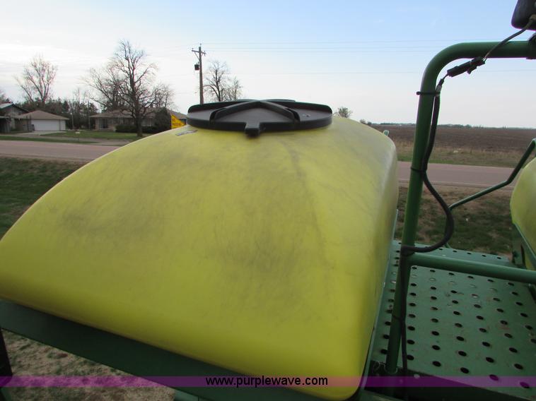 image for item K2558 2005 John Deere 1790 CCS split row no-till planter