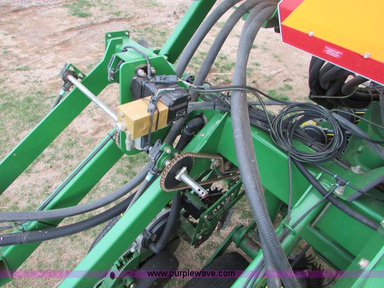image for item K2558 2005 John Deere 1790 CCS split row no-till planter