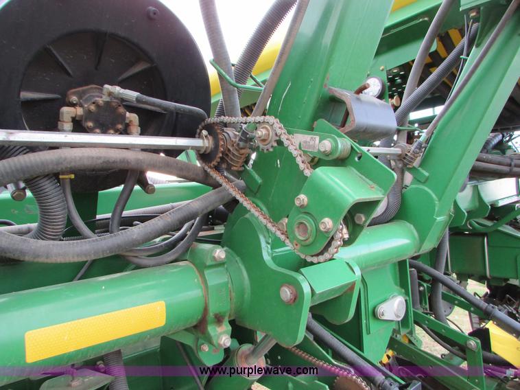 image for item K2558 2005 John Deere 1790 CCS split row no-till planter