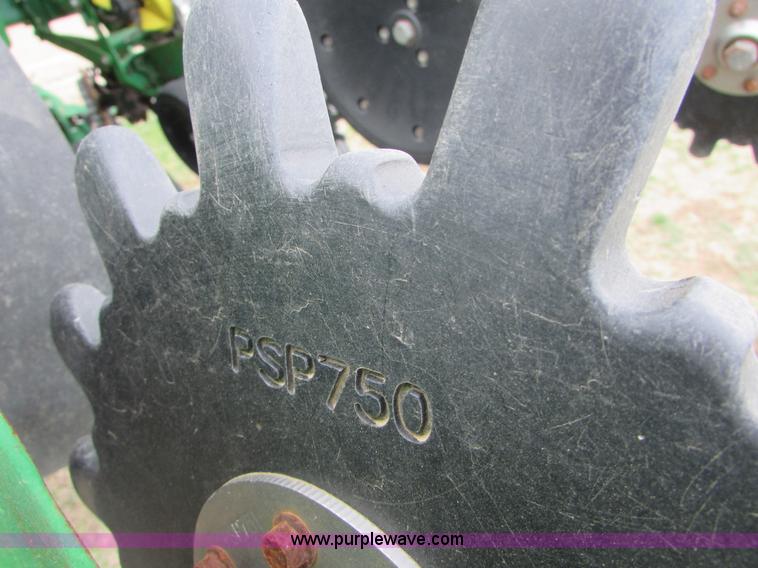 image for item K2558 2005 John Deere 1790 CCS split row no-till planter