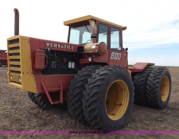 image for item K3821 1977 Versatile 800 Series 2 4WD tractor