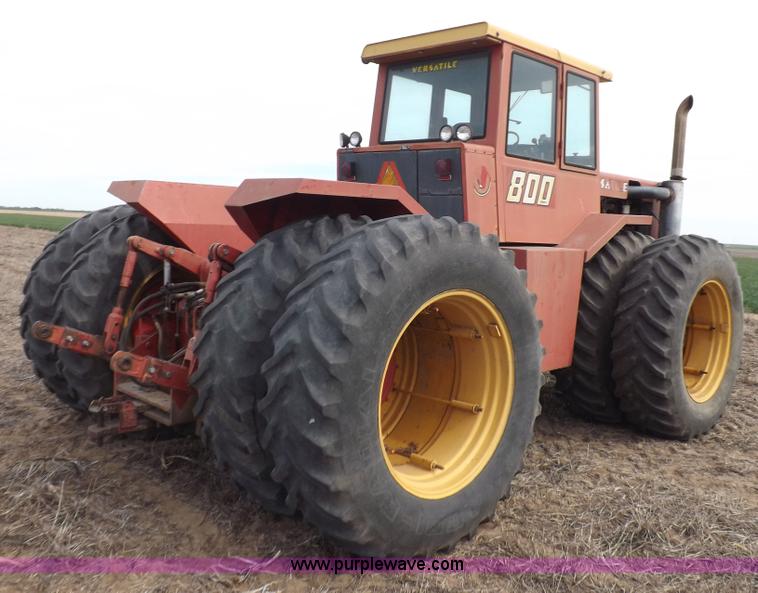 image for item K3821 1977 Versatile 800 Series 2 4WD tractor