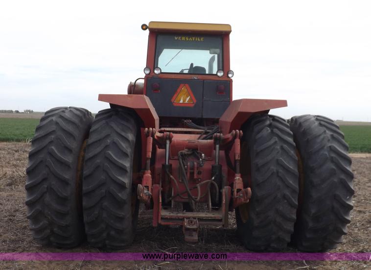 image for item K3821 1977 Versatile 800 Series 2 4WD tractor
