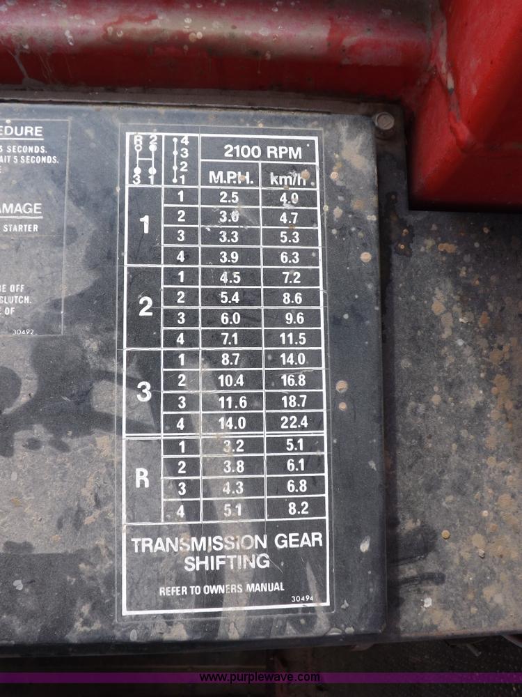 image for item K3821 1977 Versatile 800 Series 2 4WD tractor