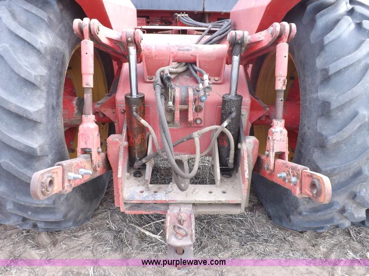 image for item K3821 1977 Versatile 800 Series 2 4WD tractor