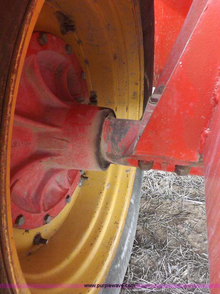 image for item K3821 1977 Versatile 800 Series 2 4WD tractor