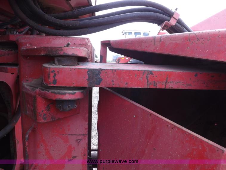 image for item K3821 1977 Versatile 800 Series 2 4WD tractor