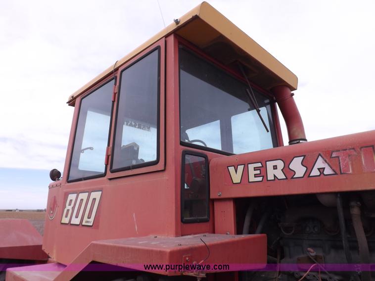 image for item K3821 1977 Versatile 800 Series 2 4WD tractor