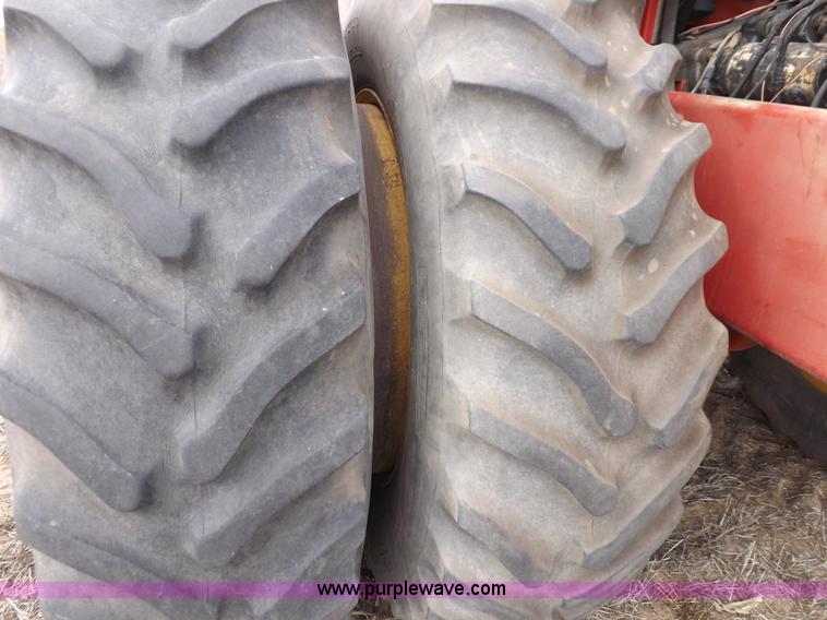 image for item K3821 1977 Versatile 800 Series 2 4WD tractor