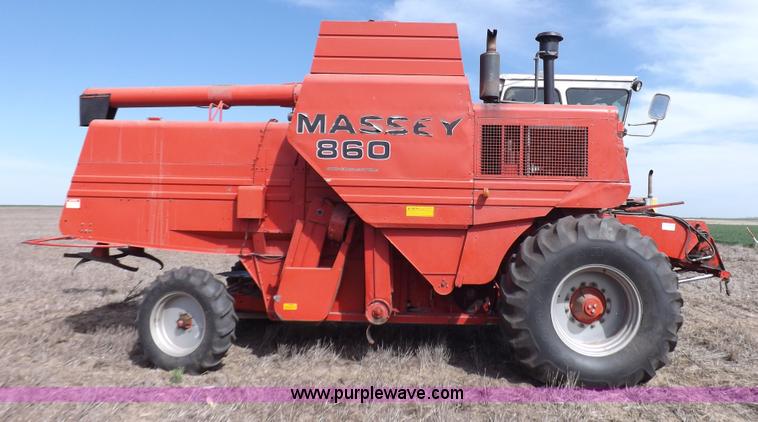 image for item K3823 Massey-Ferguson 860 combine