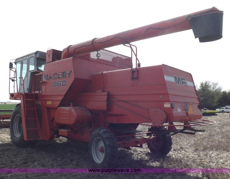 image for item K3823 Massey-Ferguson 860 combine