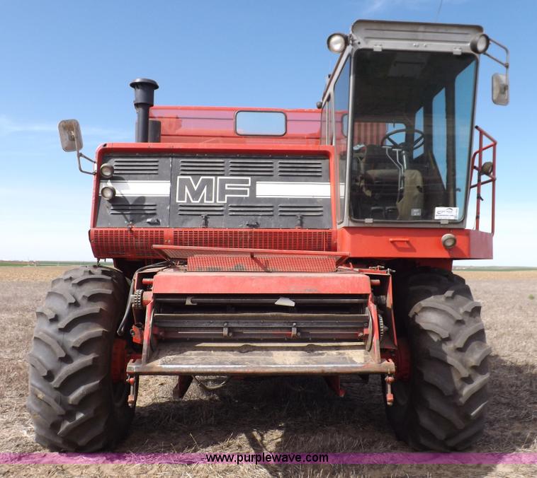 image for item K3823 Massey-Ferguson 860 combine