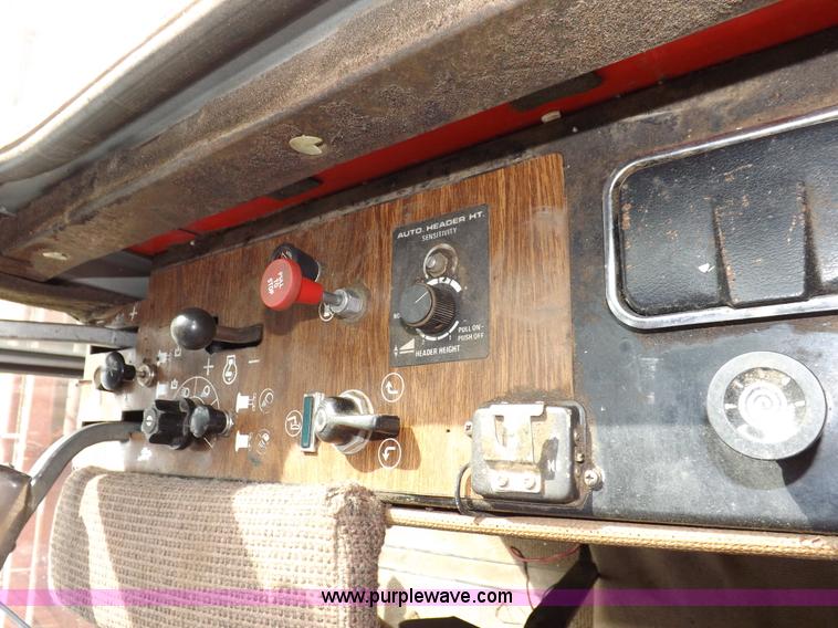 image for item K3823 Massey-Ferguson 860 combine