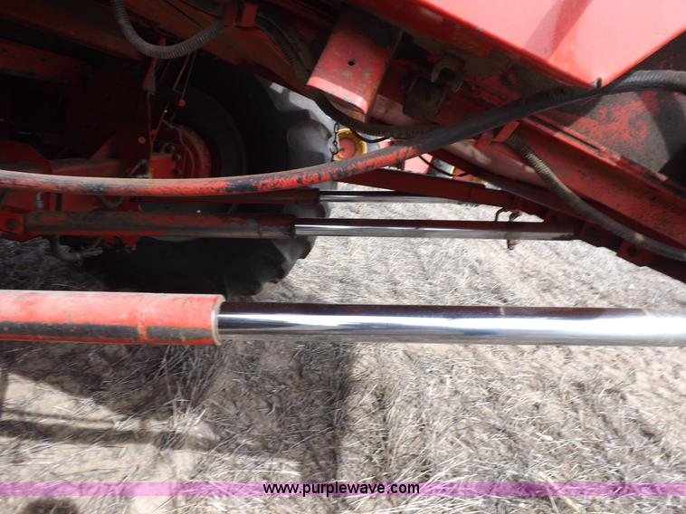 image for item K3823 Massey-Ferguson 860 combine