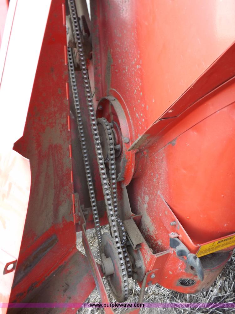 image for item K3823 Massey-Ferguson 860 combine