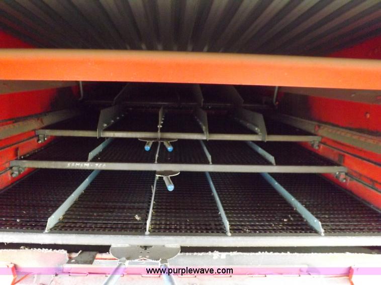 image for item K3823 Massey-Ferguson 860 combine