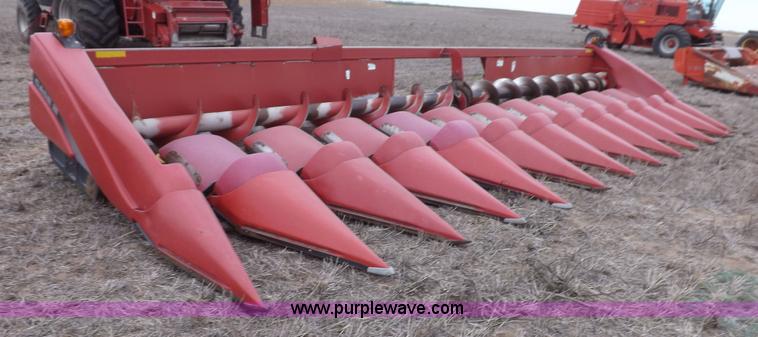 image for item K3825 Case IH 2212 corn head