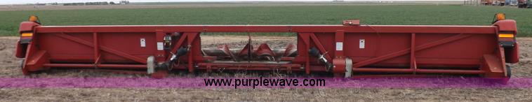 image for item K3825 Case IH 2212 corn head