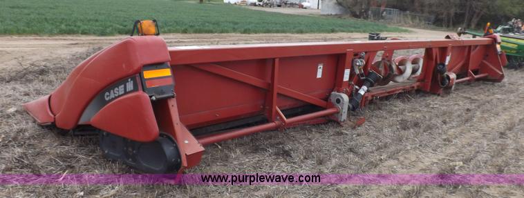 image for item K3825 Case IH 2212 corn head