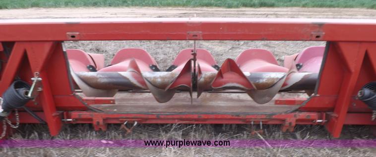 image for item K3825 Case IH 2212 corn head