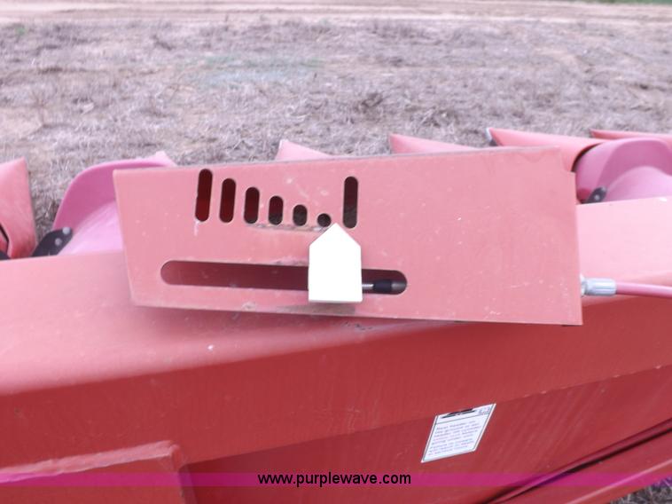 image for item K3825 Case IH 2212 corn head