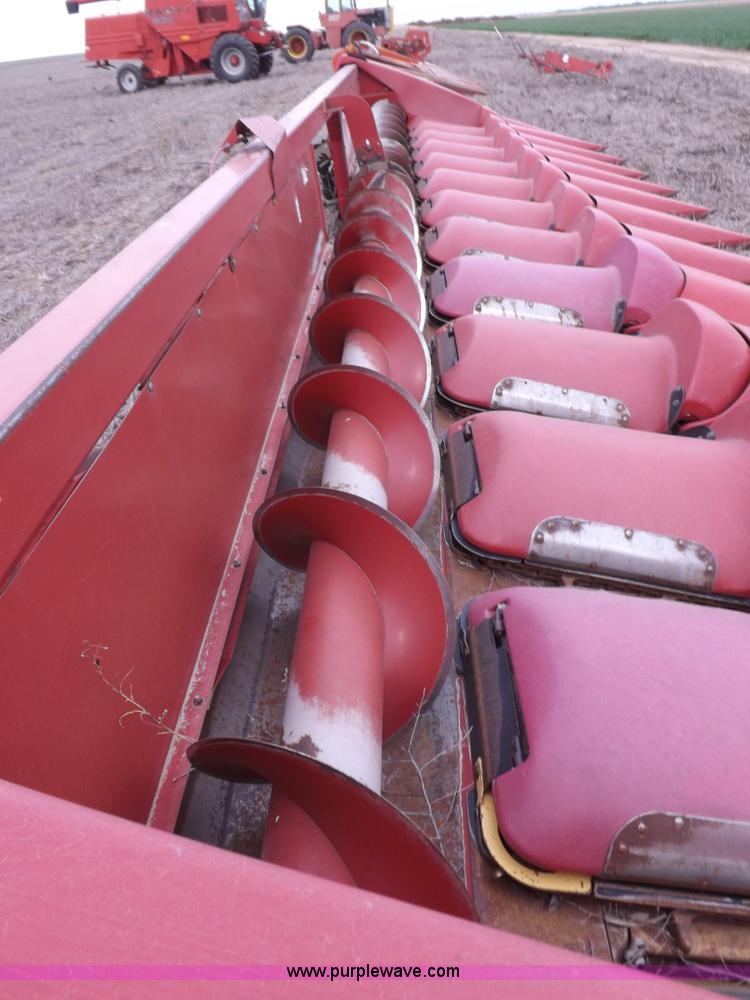 image for item K3825 Case IH 2212 corn head