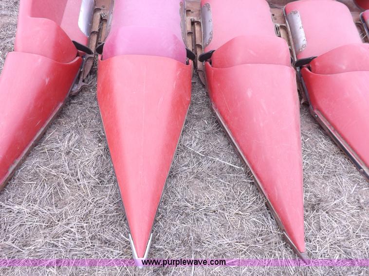 image for item K3825 Case IH 2212 corn head