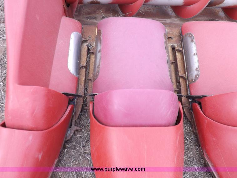 image for item K3825 Case IH 2212 corn head