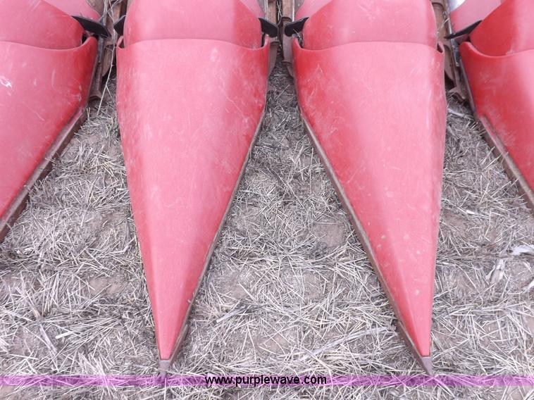 image for item K3825 Case IH 2212 corn head