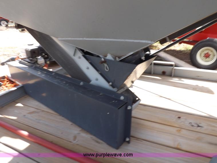 image for item K3830 Speed King 240ST seed tender