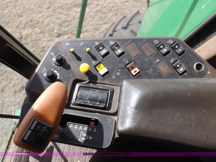image for item K3831 1997 John Deere 9600 combine