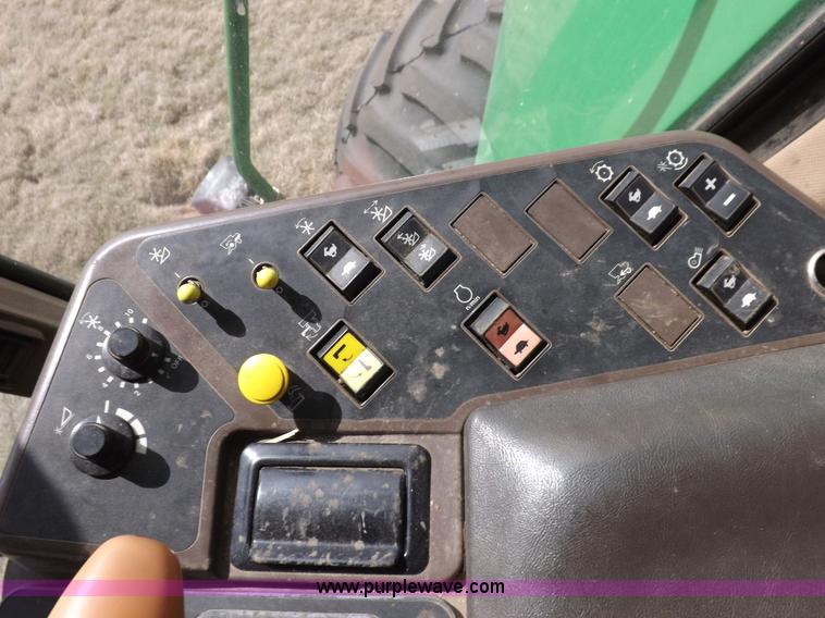 image for item K3831 1997 John Deere 9600 combine