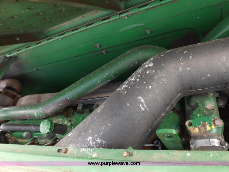 image for item K3831 1997 John Deere 9600 combine