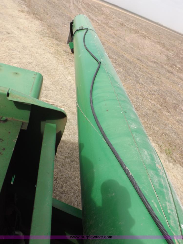 image for item K3831 1997 John Deere 9600 combine