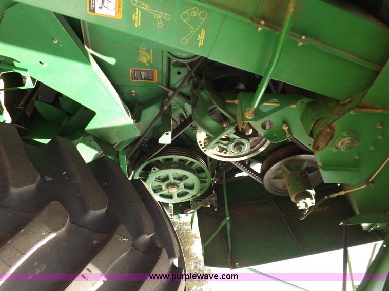 image for item K3831 1997 John Deere 9600 combine