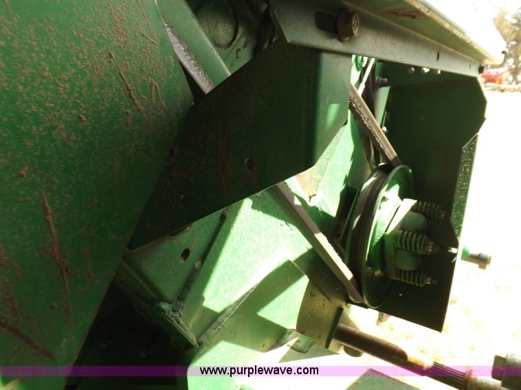 image for item K3831 1997 John Deere 9600 combine