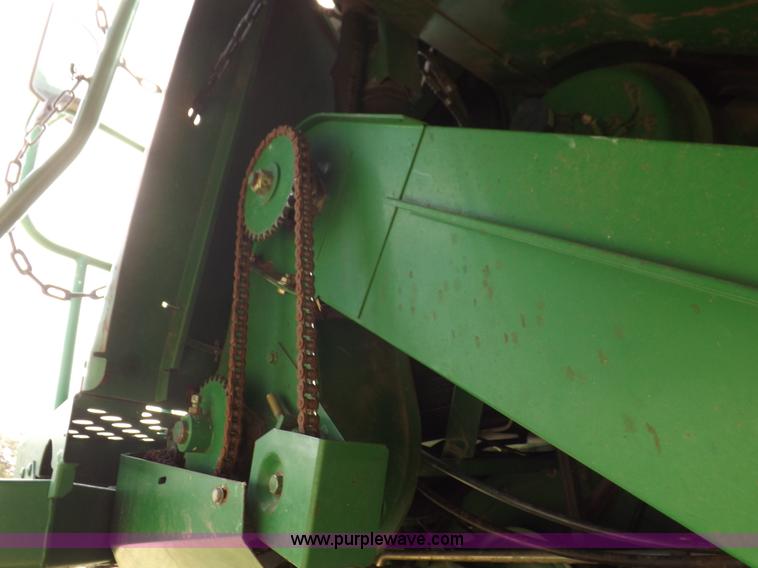 image for item K3831 1997 John Deere 9600 combine