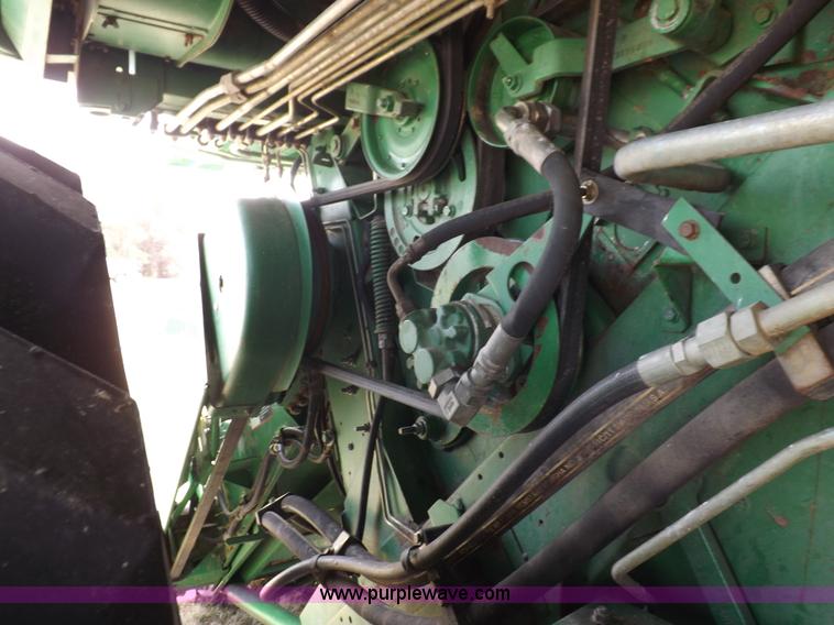 image for item K3831 1997 John Deere 9600 combine