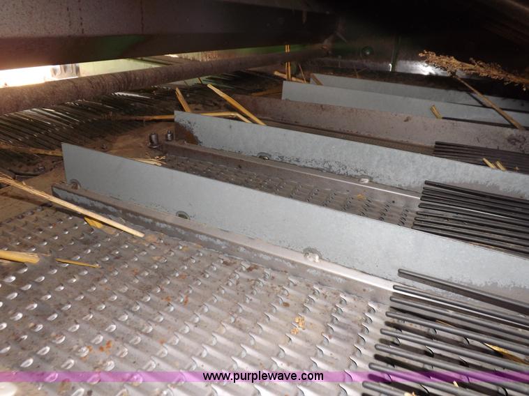 image for item K3831 1997 John Deere 9600 combine