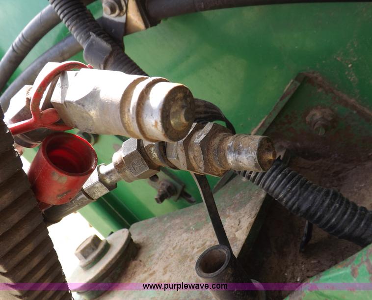 image for item K3831 1997 John Deere 9600 combine