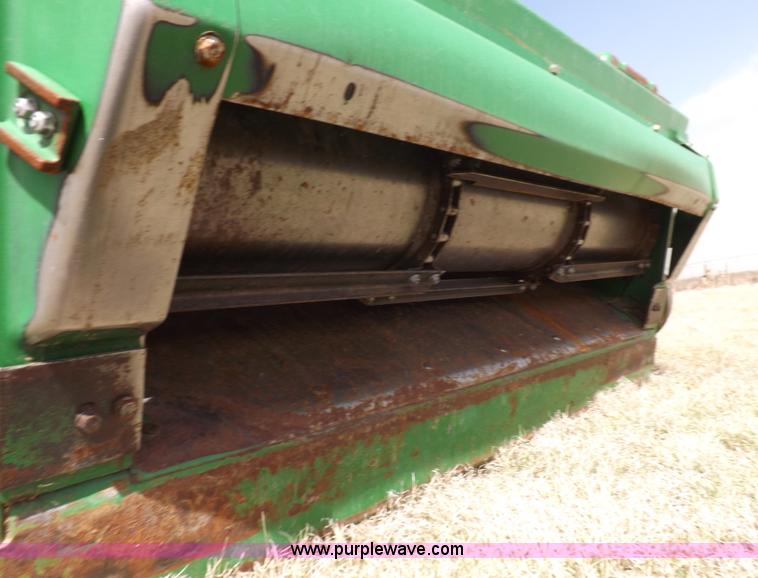 image for item K3831 1997 John Deere 9600 combine