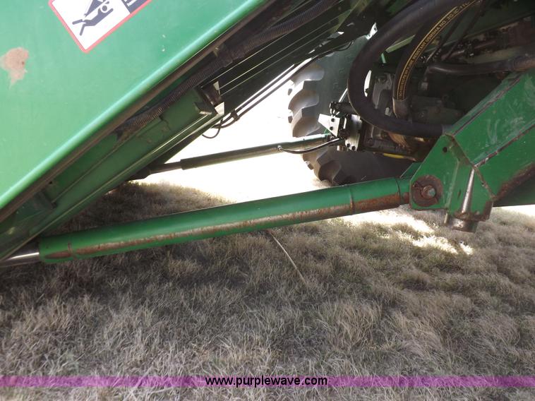 image for item K3831 1997 John Deere 9600 combine