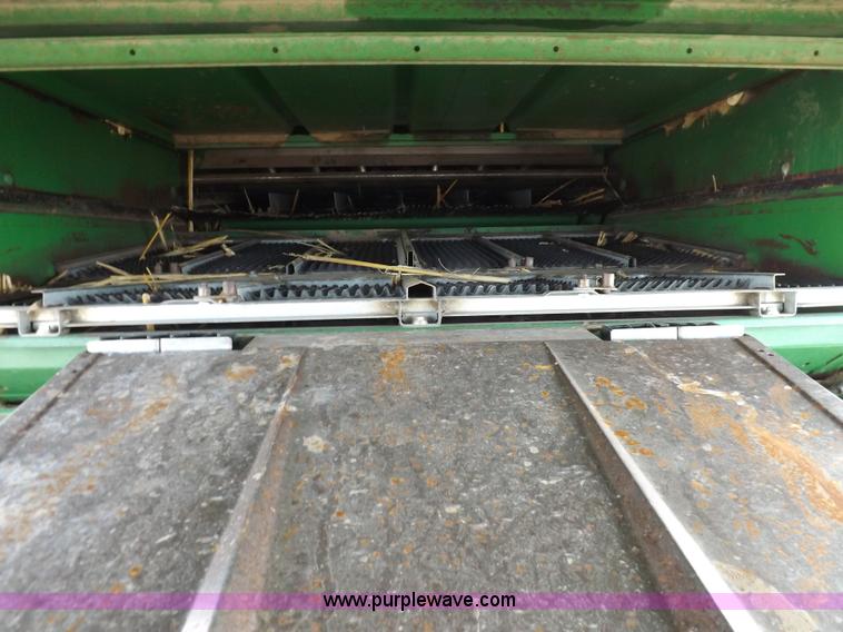 image for item K3831 1997 John Deere 9600 combine