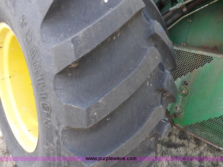 image for item K3831 1997 John Deere 9600 combine