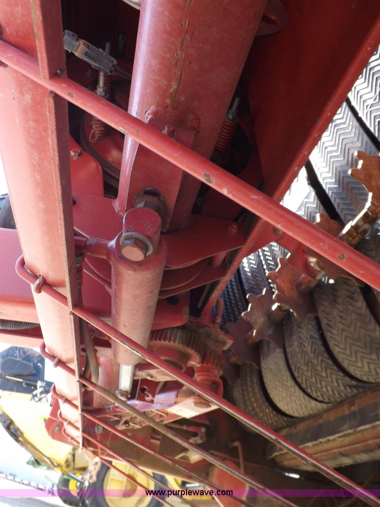 image for item K3839 1993 Case IH 8465A round baler