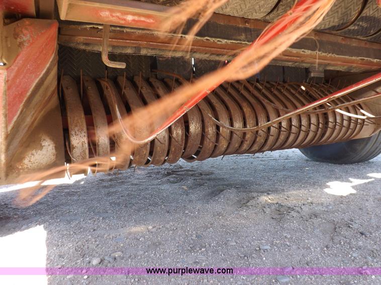 image for item K3839 1993 Case IH 8465A round baler