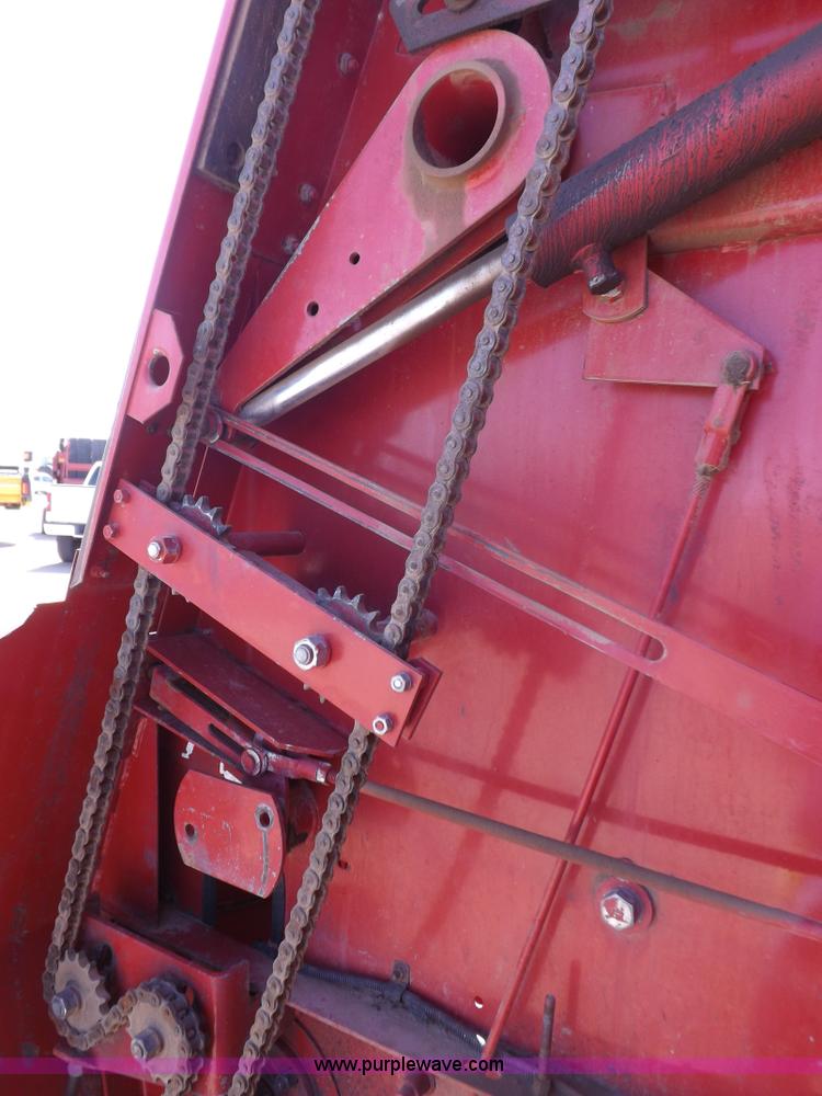 image for item K3839 1993 Case IH 8465A round baler
