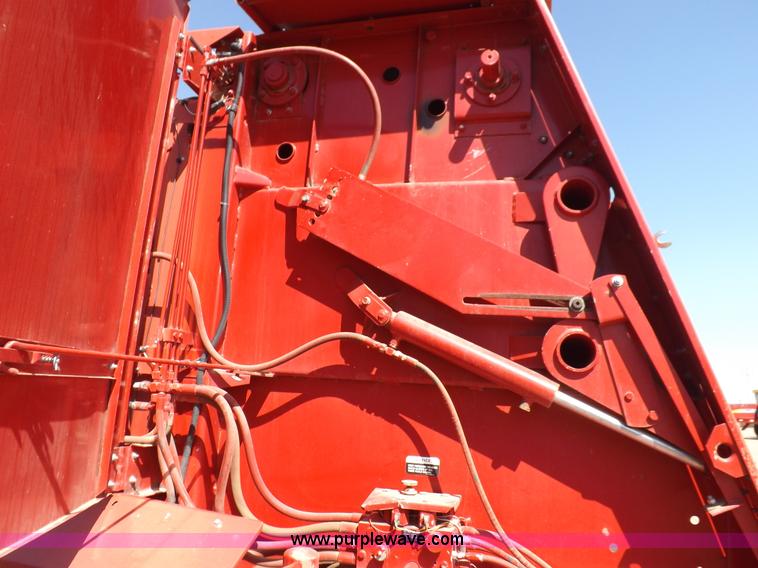 image for item K3839 1993 Case IH 8465A round baler