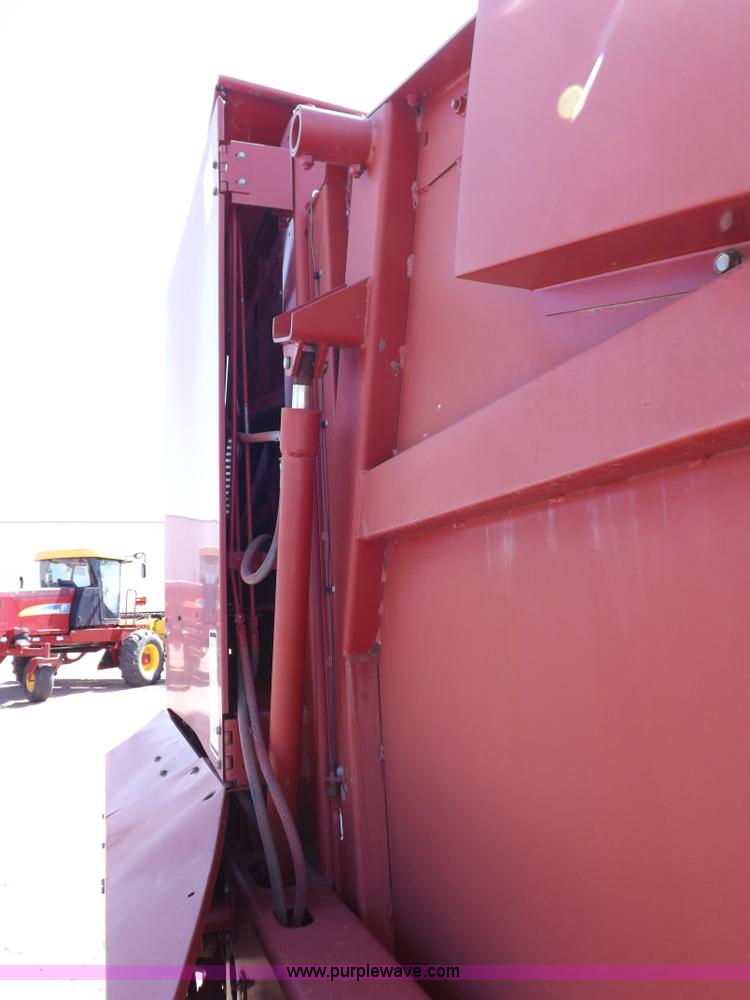 image for item K3839 1993 Case IH 8465A round baler